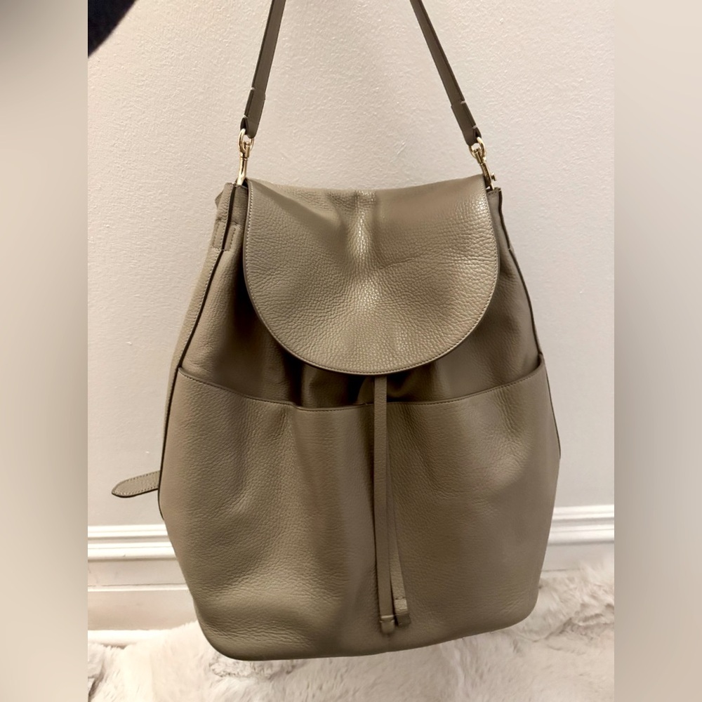 Cuyana leather drawstring backpack in Stone